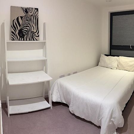 New 2 Bed Apartment Greenwich Лондон Экстерьер фото