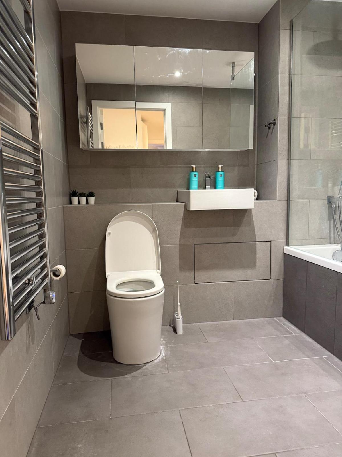 New 2 Bed Apartment Greenwich Лондон Экстерьер фото